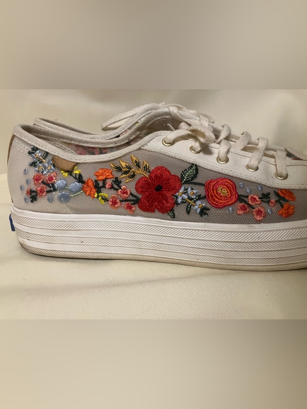 KEDS Rifle Paper Co Women's Embroidered Flowers Canvas Lace Up Sneakers Sz 10 - Picture 2 of 13